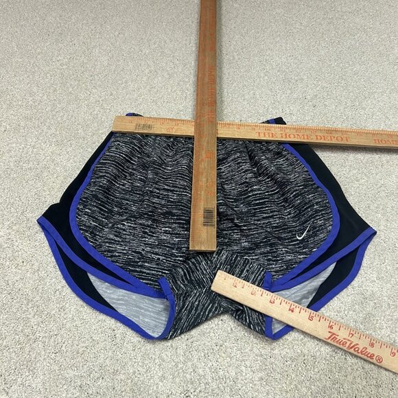 Nike Dri-Fit Shorts Women’s Gray Purple Black Elastic Waist Size Small - Picture 2 of 10